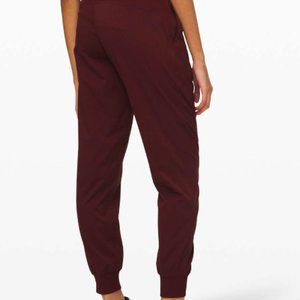 Dance Studio High-Rise Jogger - 8